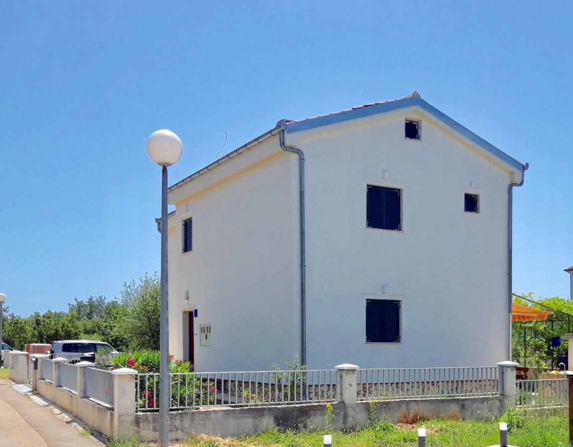 Apartment Pepa Starigrad Exterior photo
